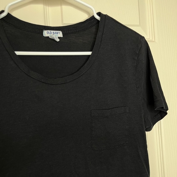 Old navy cotton solid black scoop neck t-shirt short sleeve size medium - Picture 2 of 3